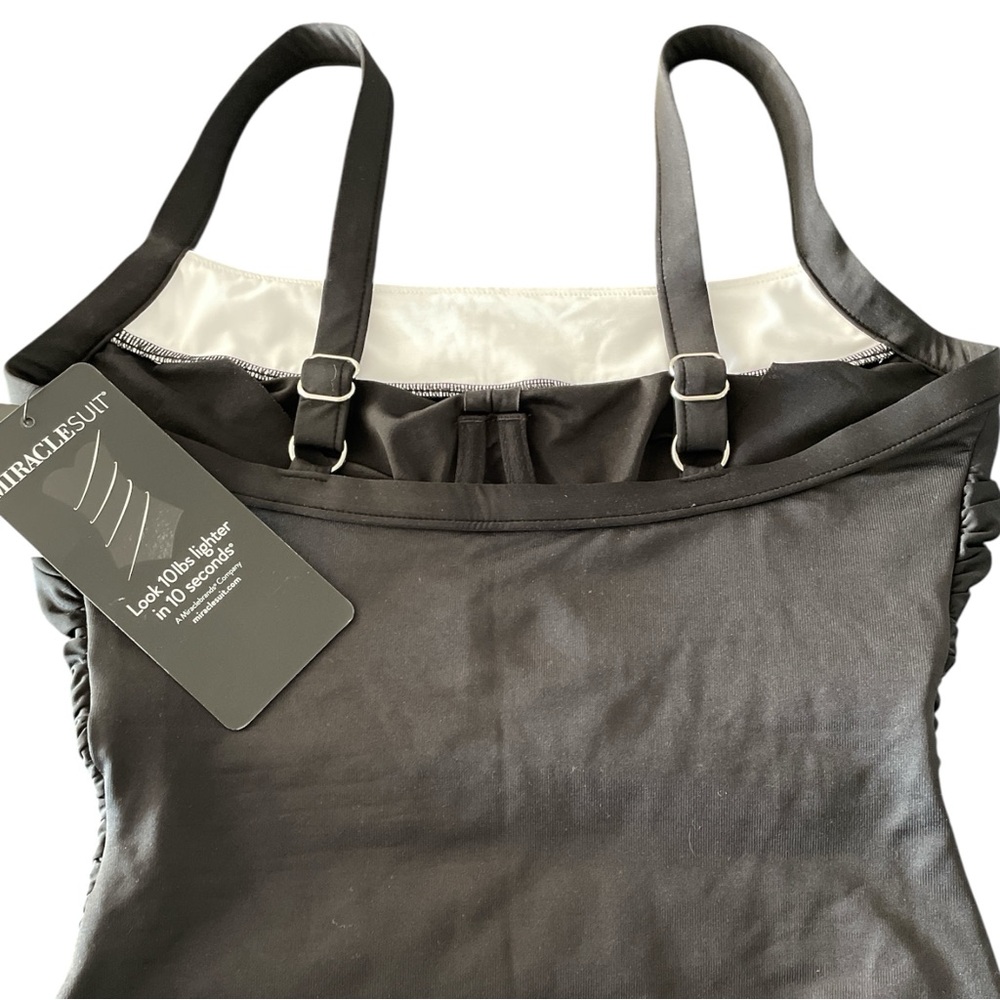 MIRACLESUIT DD-Cup Kara One Piece in Colorblock size 14DD black/white NWT cruise - Picture 8 of 14